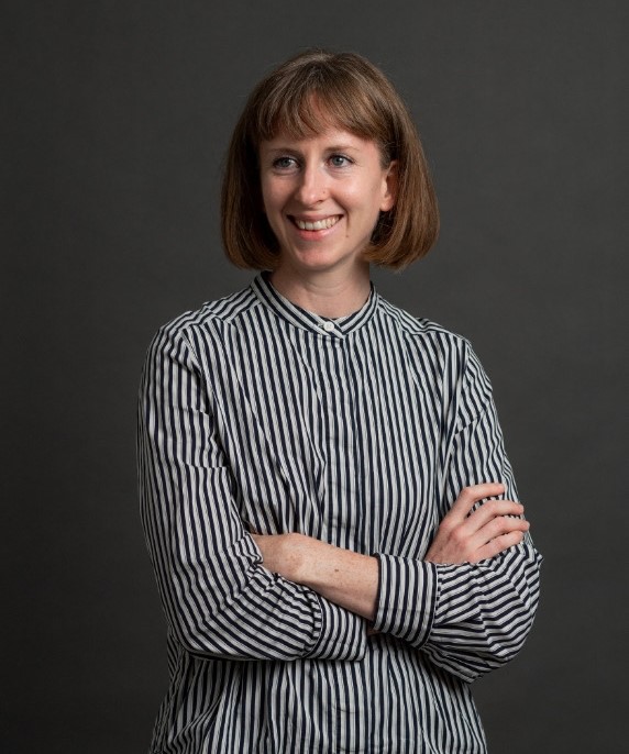 2023 January 09 - Weekly Q and A - Fran Spooner - Headshot