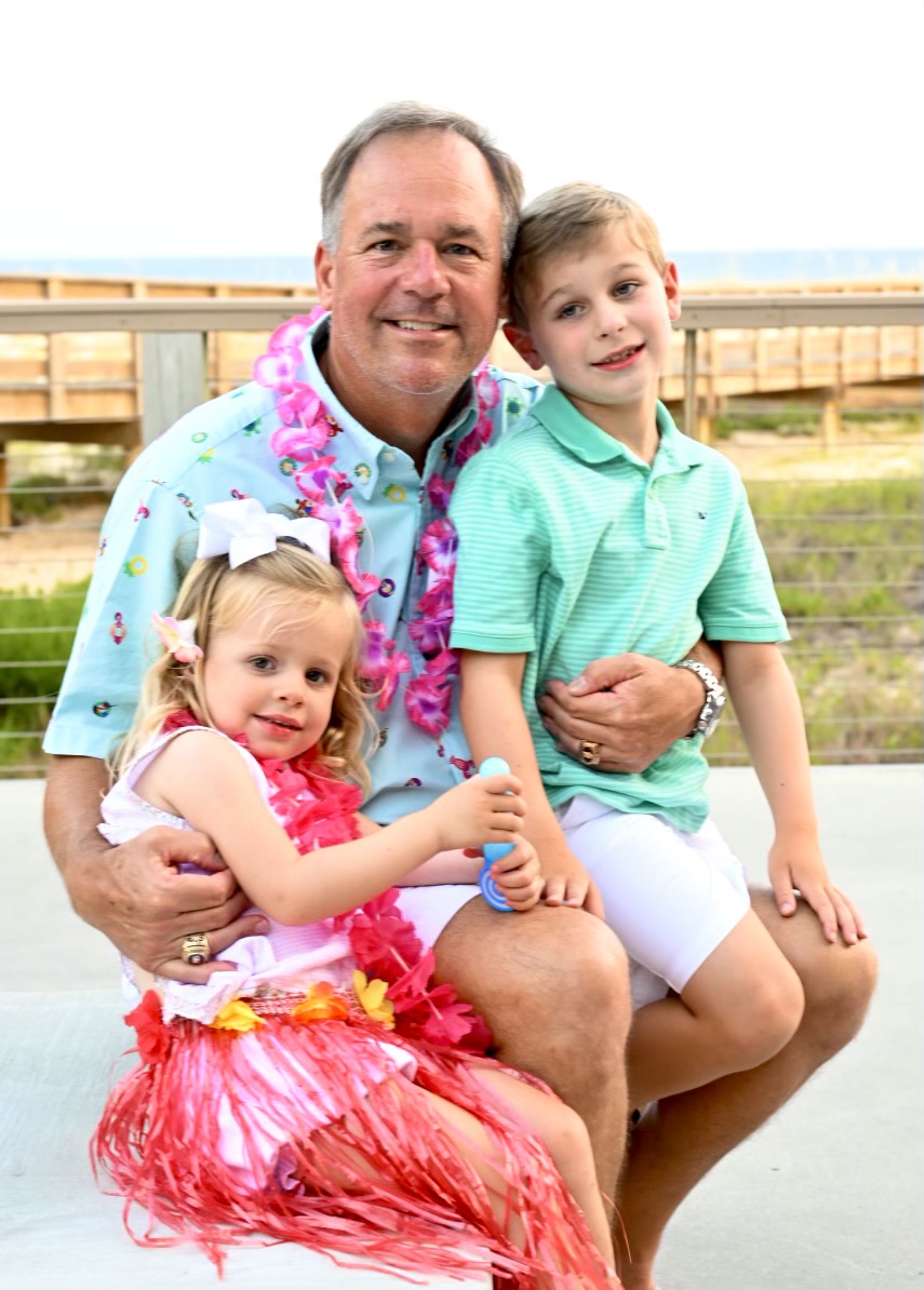 2023 May 22 - Weekly Member Feature - Gerald Swann - Swann with Grandkids