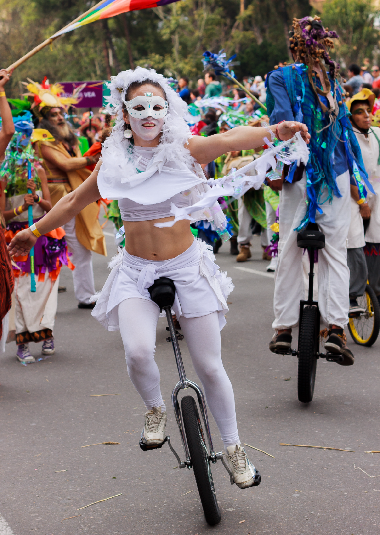 2026 April 07 - Weekly Travelogue - Bogotá, Colombia - Ibero-American Theater Festival - Unicyclist