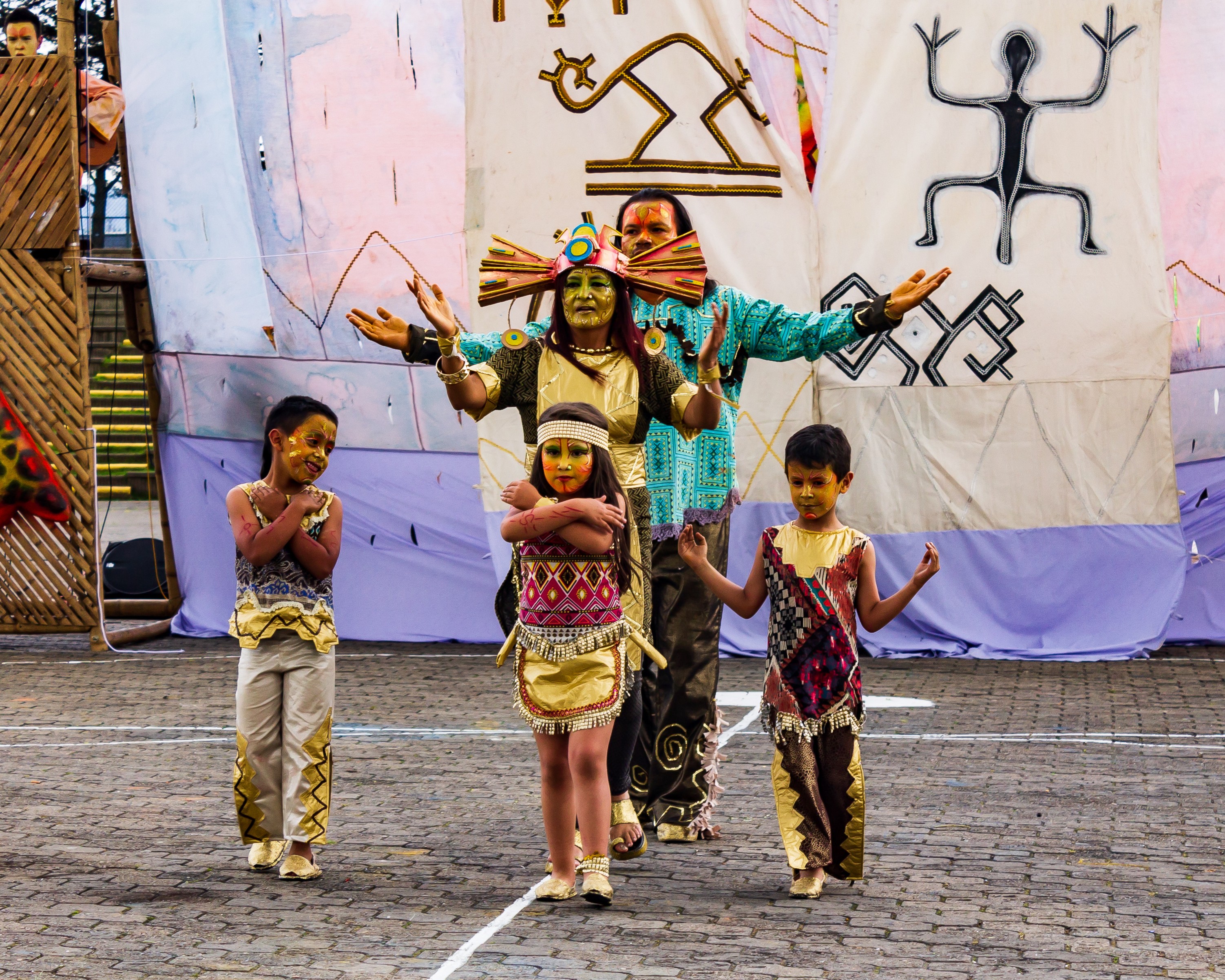 2026 April 07 - Weekly Travelogue - Bogotá, Colombia - Ibero-American Theater Festival - Performance