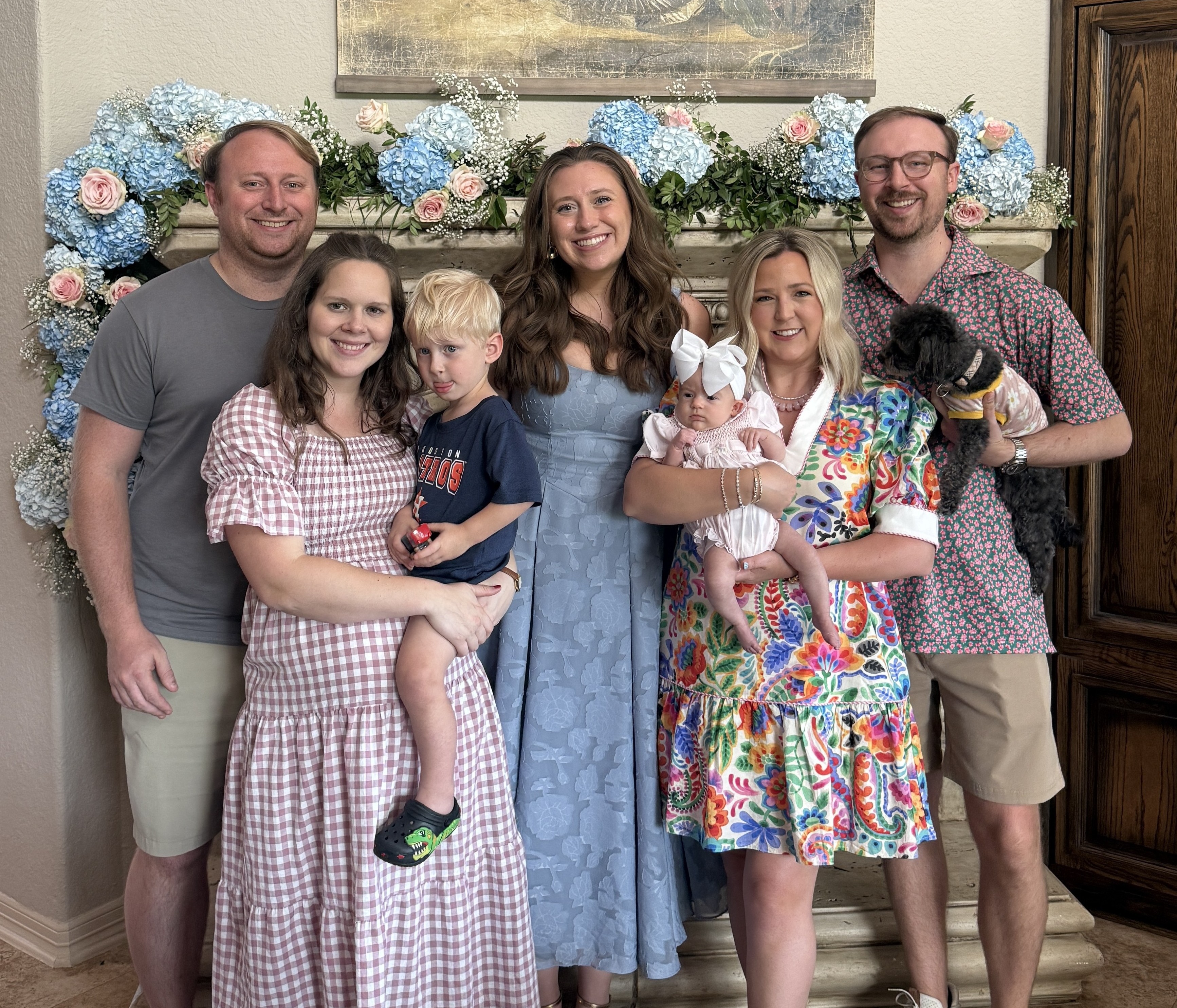 Family remains a big part of Victoria’s life. Pictured with her brothers, sisters-in-law, nephew, and niece (l-r) Ryan, Bre, Charlie, Victoria, Amelia, Alexandra, and Matthew.