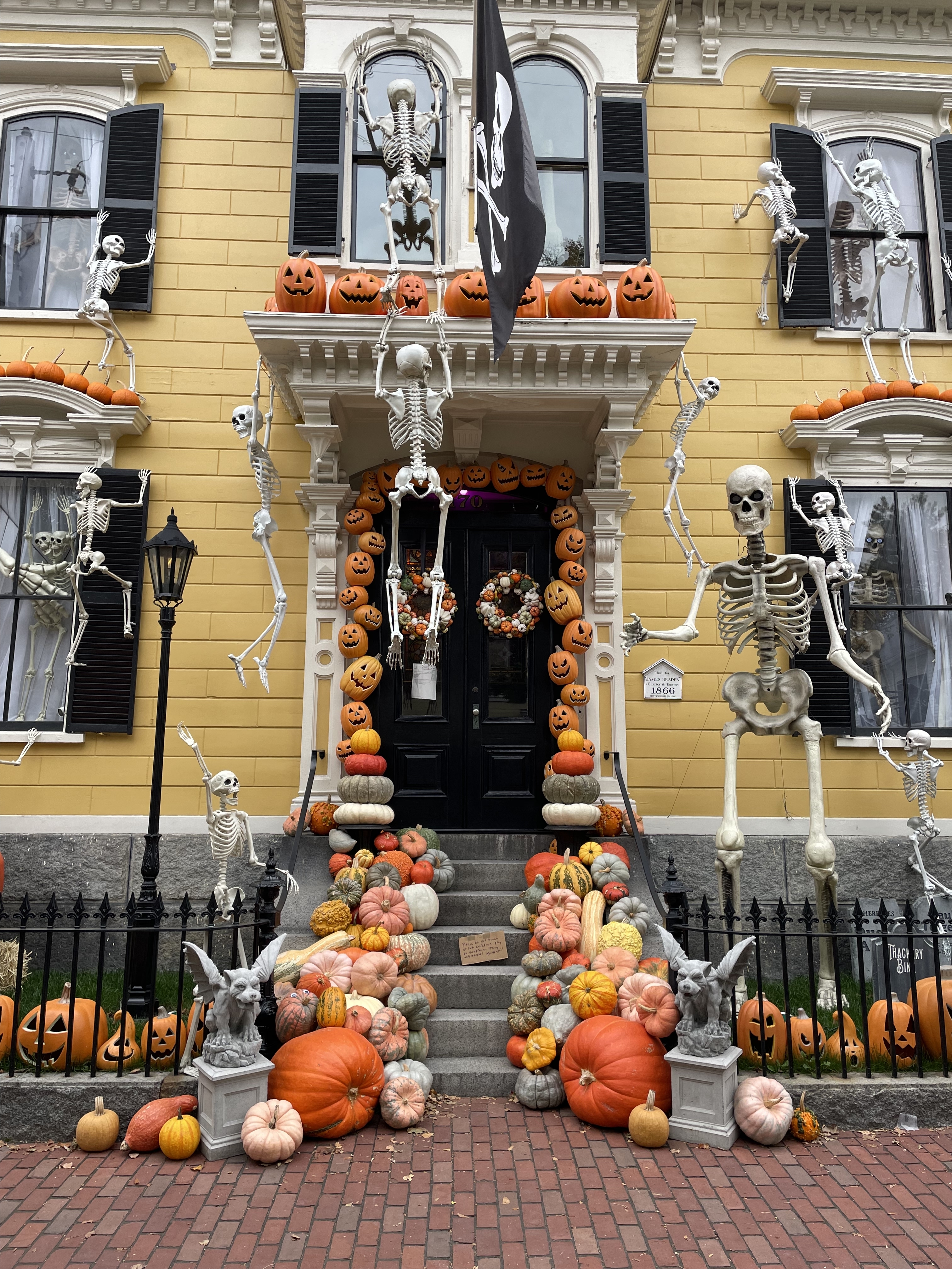 2026 October 27 - Festival Travelogue - Salem, Massachusetts, U.S. - Haunted Happenings - Decorations