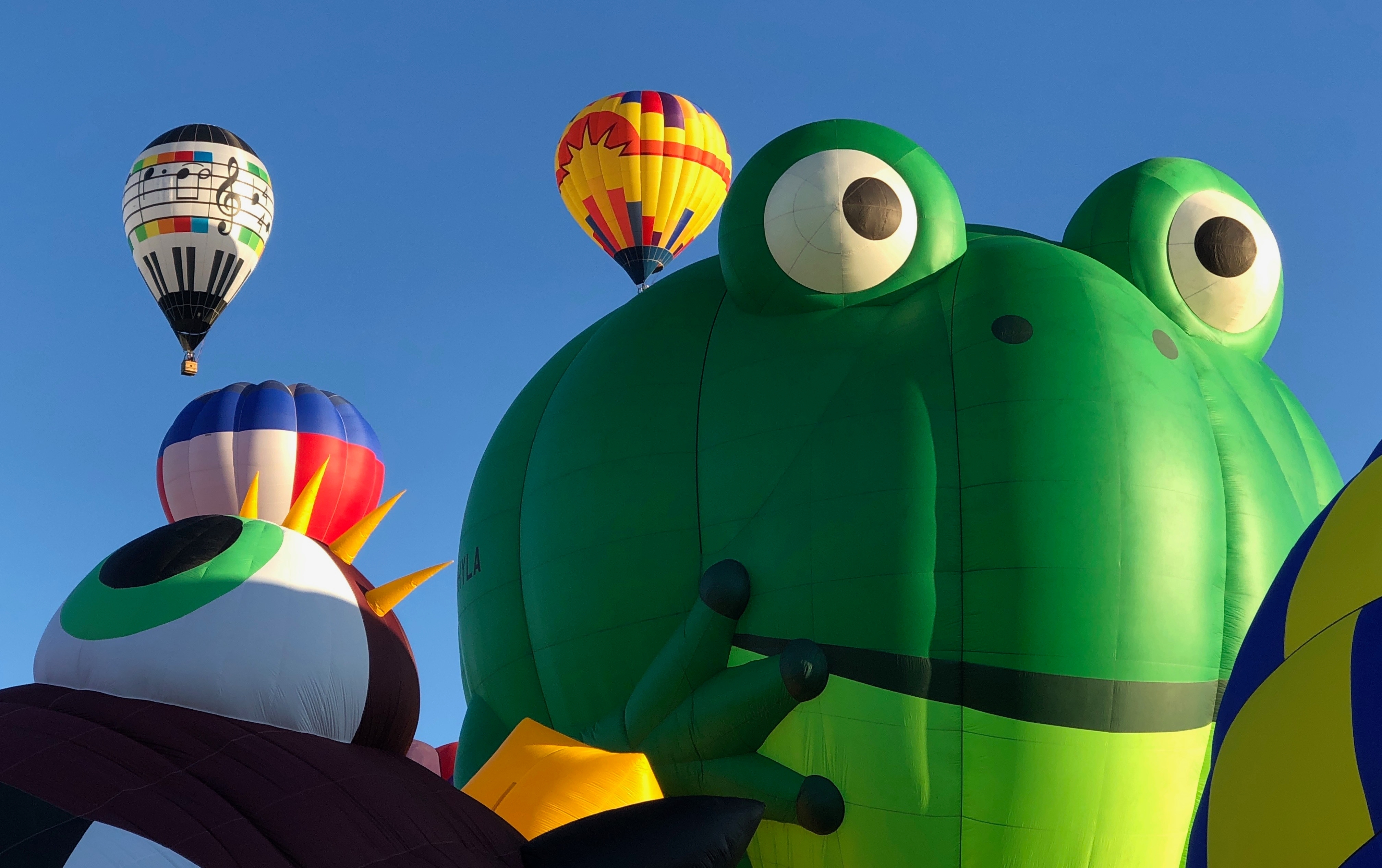 2026 October 06 - Weekly Festival Travelogue - Albuquerque, New Mexico, U.S. - Albuquerque Hot Air Balloon Festival - Shapes