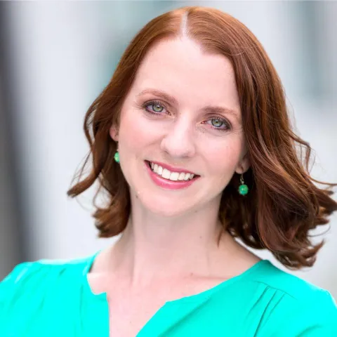 Jenna Dillon Headshot