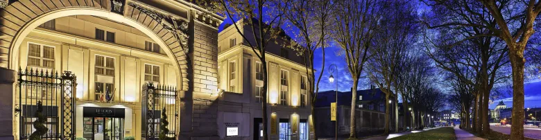Hôtel Le Louis, Versailles Château