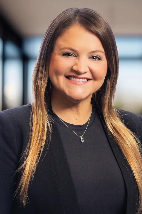 Jamie McHenry3_Square_Blurredbg2.png