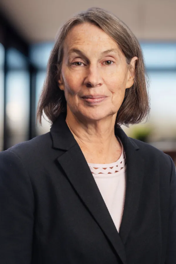 Jennifer Savage_Square_Blurredbg3.png