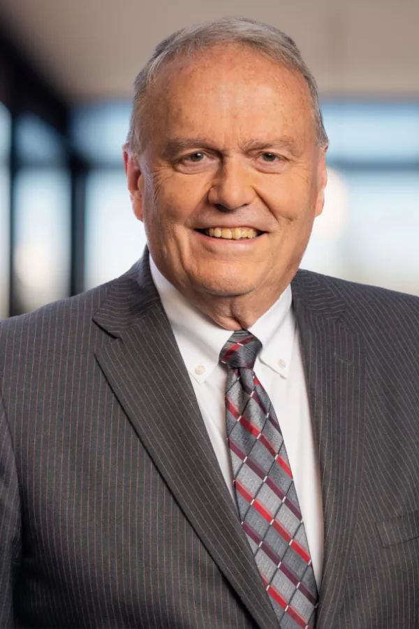 Jim Bright_Square_Blurredbg3.png