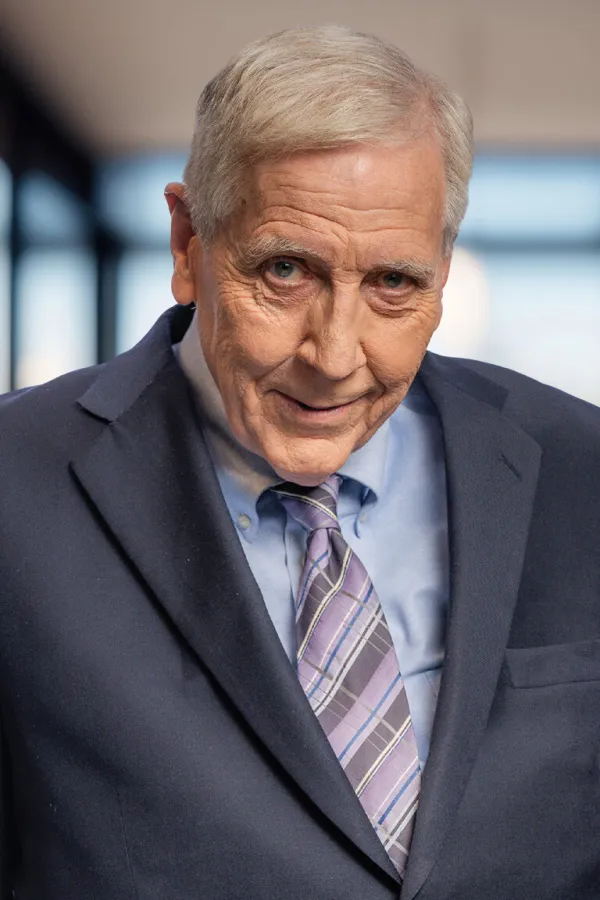 Tal Young_Square_Blurredbg2.png