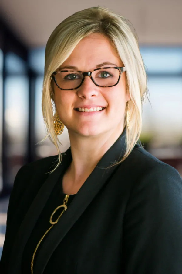 Brittany Payne_Square_Blurredbg2 v1.png