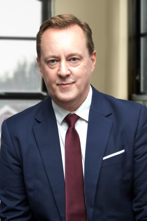 Michael Whitehead Headshot