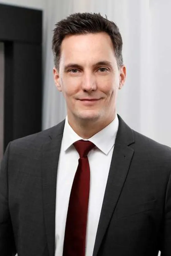 Jens Schmidt.jpg