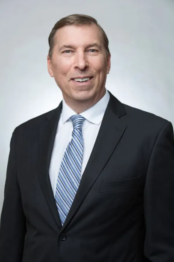 Kenneth J. Januszewski